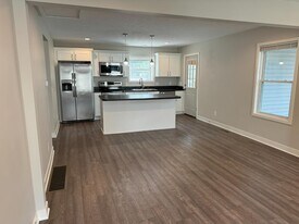 1012 Jackson St NW in Grand Rapids, MI - Building Photo