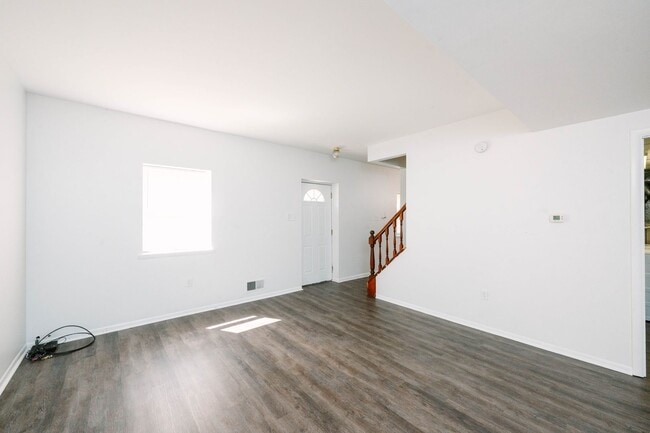 property at 502 Suismon St
