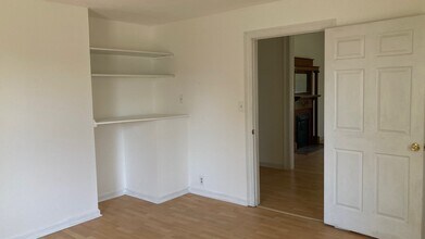 201 E Caldwell Ave in Knoxville, TN - Foto de edificio - Building Photo