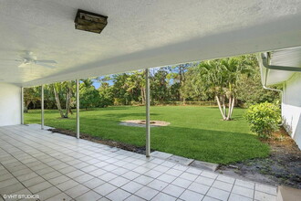 8629 Nashua Dr in Palm Beach Gardens, FL - Foto de edificio - Building Photo