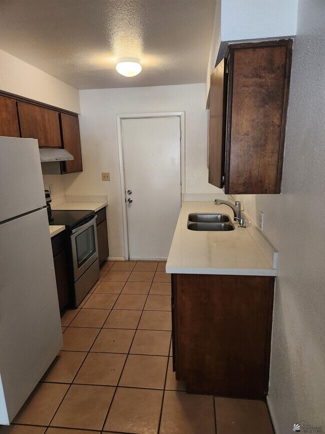 property at 360 S 1st Ave