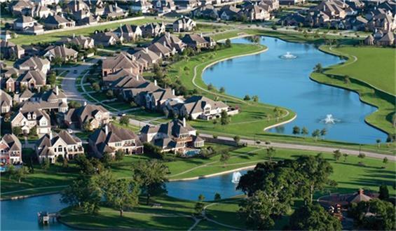 20010 Crested Peak Ln in Cypress, TX - Building Photo