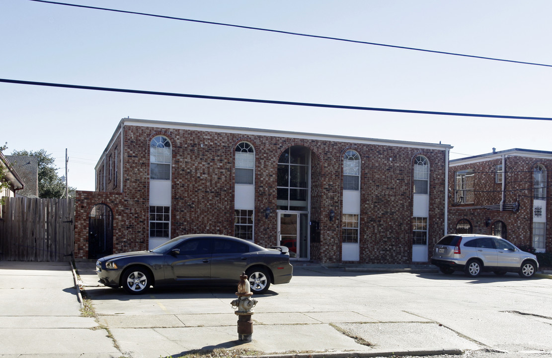 6633 Fleur De Lis Dr in New Orleans, LA - Building Photo