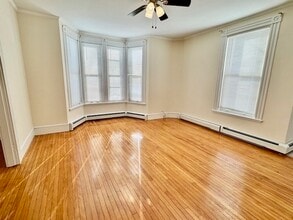 100 Vinton St in Melrose, MA - Building Photo - Building Photo