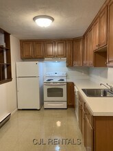 1 Viking Ct in Arlington, MA - Building Photo - Building Photo