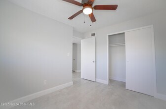 230 W Towne Pl in Titusville, FL - Building Photo - Building Photo