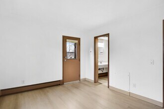 934 High St in Madison, WI - Building Photo - Building Photo