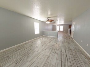 7215 Magnolia Bluff in San Antonio, TX - Building Photo - Building Photo