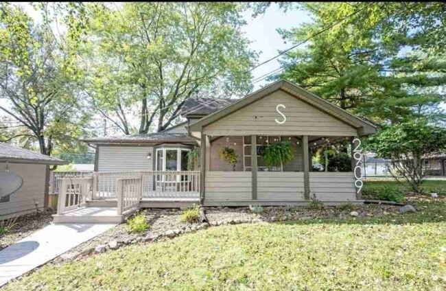 property at 2909 Huntsville Rd