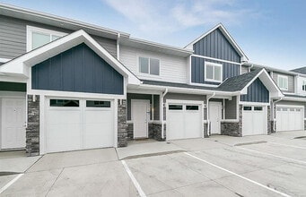 Park 88 Apartments in West Des Moines, IA - Foto de edificio - Building Photo