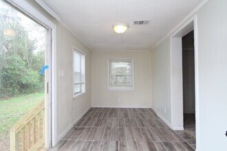 15 Alethia St in Pensacola, FL - Building Photo - Building Photo