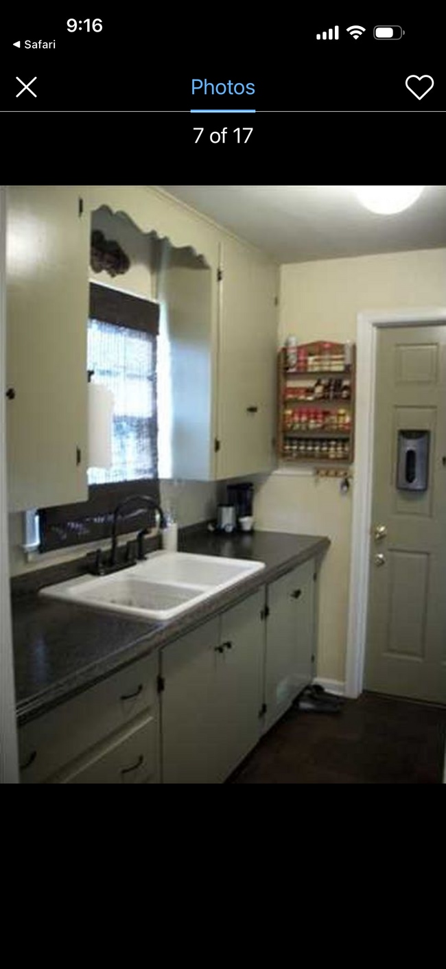 2737 S Rose Marie Ct in Wichita, KS - Foto de edificio - Building Photo