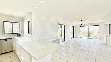 11602 E Manana Rd in Cave Creek, AZ - Building Photo - Building Photo