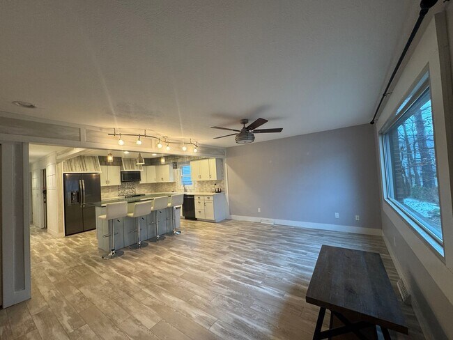 7281 Meadowlawn Dr in Mentor, OH - Building Photo - Building Photo