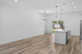 1852 W Quaker Ln in Citrus Springs, FL - Building Photo - Building Photo