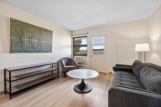 1601 N Randall Ave in Janesville, WI - Building Photo - Building Photo