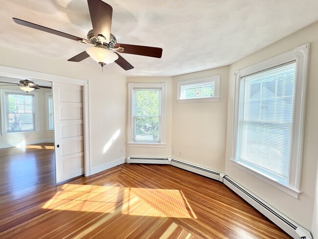 19 Allen Ave in Lynn, MA - Building Photo - Building Photo