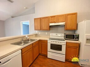 156 Cabana Way in Crestview, FL - Building Photo - Building Photo