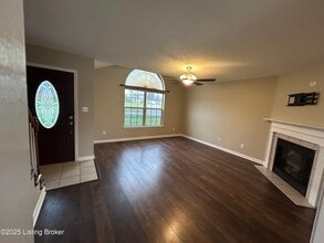161 Bryce Way in Mount Washington, KY - Building Photo - Building Photo