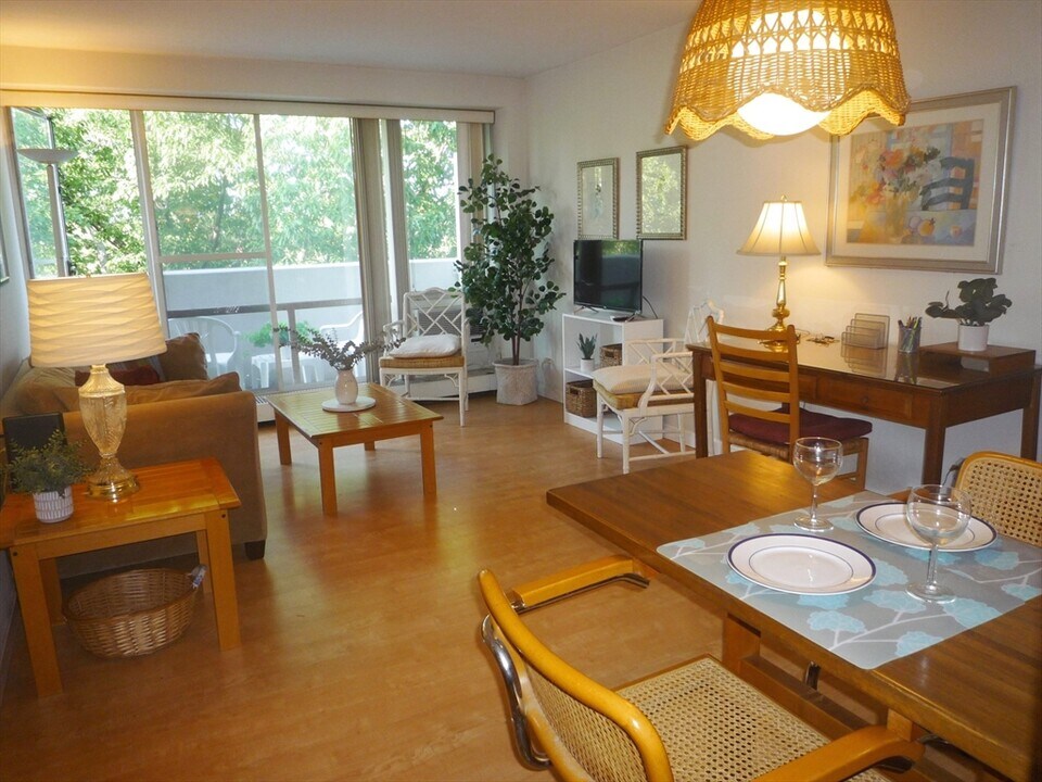 29 Concord Ave in Cambridge, MA - Building Photo