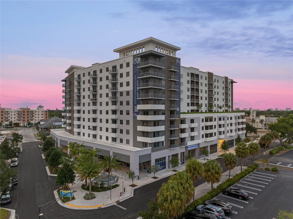 200 NE 1st Ave in Pompano Beach, FL - Building Photo