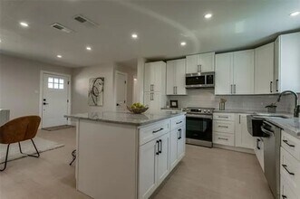 7436 Bridges Ave in Richland Hills, TX - Building Photo - Building Photo
