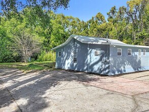 2410 SW Rd in Sanford, FL - Building Photo - Building Photo