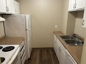 6578 Lake Rd in Windsor, WI - Building Photo - Building Photo