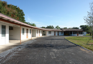 2564 Park Dr in Sanford, FL - Building Photo - Building Photo