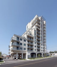 7730 Kipling Ave in Vaughan, ON - Building Photo - Building Photo