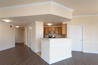 8 Howard and The 305 in Baltimore, MD - Building Photo - Interior Photo