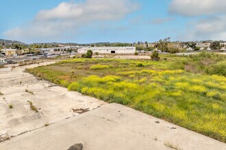1023 Grand Ave in San Marcos, CA - Building Photo - Building Photo
