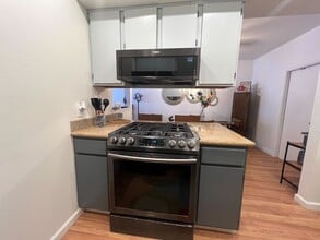 106 W Rossi St in Salinas, CA - Building Photo - Building Photo