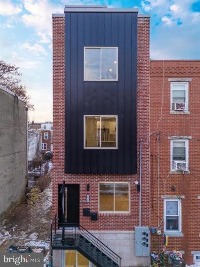 property at 2022 N 3rd St