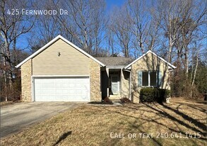 425 Fernwood Dr in Severna Park, MD - Building Photo