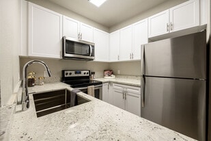 El Paseo in Tustin, CA - Building Photo