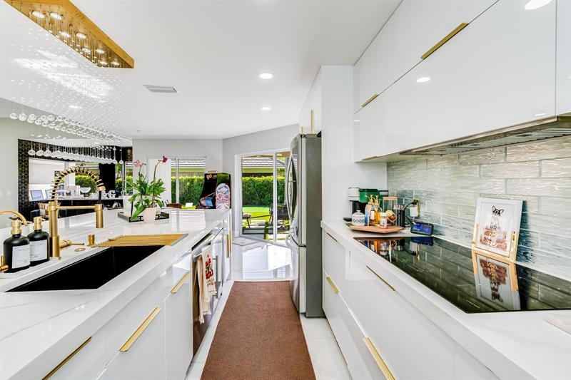 154 Coventry Pl in Palm Beach Gardens, FL - Building Photo