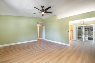 158 Shalimar Ave NW in Palm Bay, FL - Building Photo - Building Photo