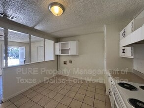 1811 Reever St in Arlington, TX - Building Photo - Building Photo