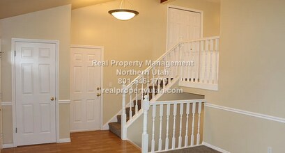 1427 S 500 E in Kaysville, UT - Building Photo - Building Photo