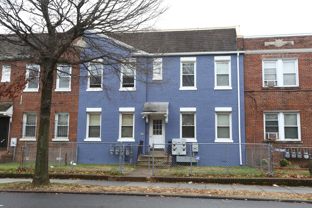 1635 W Virginia Ave NE in Washington, DC - Building Photo