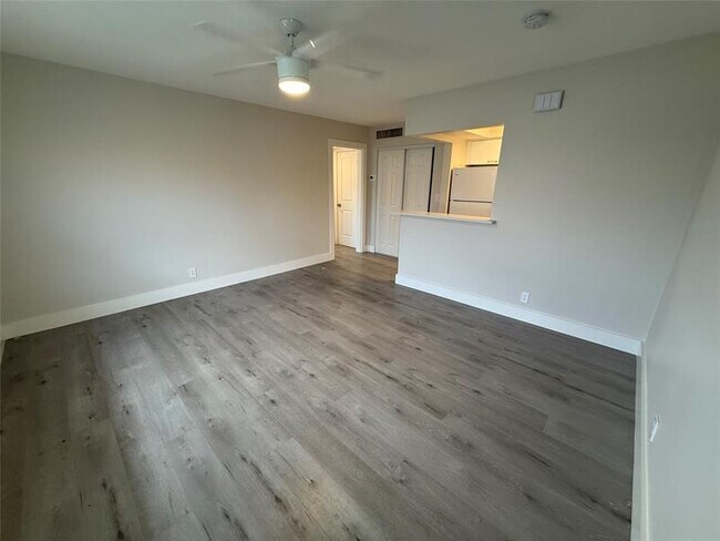 5630 NE 18th Ave in Fort Lauderdale, FL - Foto de edificio - Building Photo