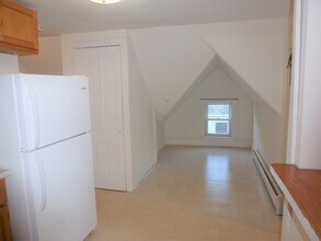 43 N Willard St, Unit 2 in Burlington, VT - Building Photo - Building Photo