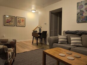 3518 E Richmond Rd, Unit 3518-13 in Richmond, VA - Foto de edificio - Building Photo