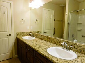3173 Scott Ave in Clovis, CA - Building Photo - Building Photo