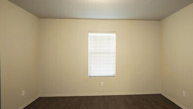 7510 Spanish Dagger in San Antonio, TX - Building Photo - Building Photo