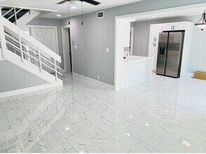 314 Sunshine Dr, Unit 314 in Coconut Creek, FL - Building Photo - Building Photo