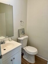 Woodman Court in Van Nuys, CA - Building Photo - Building Photo