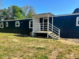 4005 County Rd 3190 in Tyler, TX - Building Photo