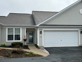 13528 Nealy Rd in Huntley, IL - Building Photo